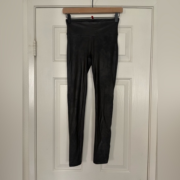 SPANX Black faux leather high waist moto legging size small - Picture 3 of 4